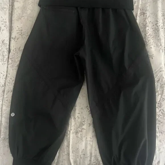 Adorable Lululemon Parachute Pants Sz 8 Black Vintage - Picture 2 of 6